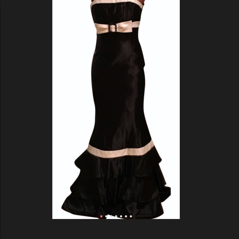 Jessica McClintock Black and White Gown